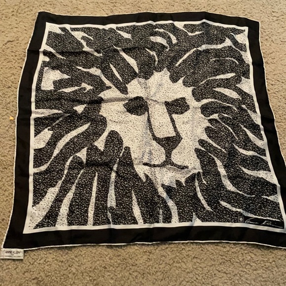Anne Klein Accessories - Anne Klein Silk Lion Scarf